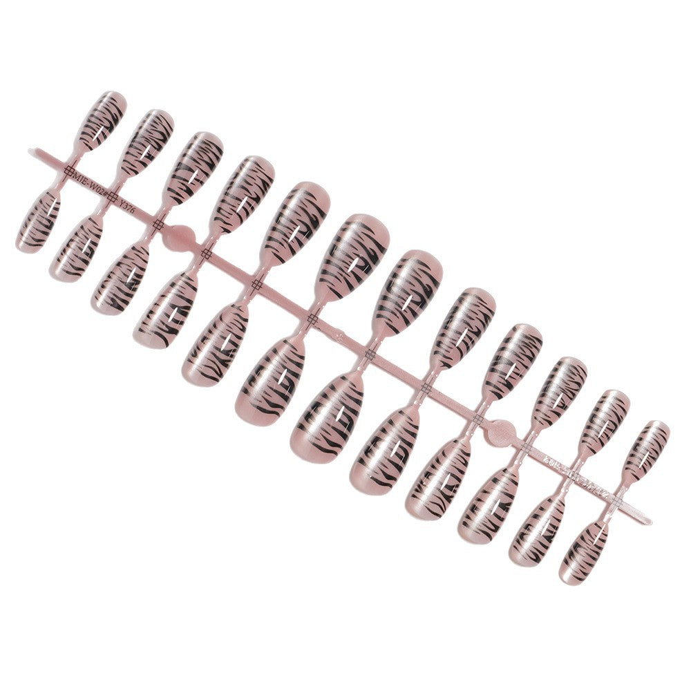 Artistic Press-On Nail Set with Tiger Stripe Design Stornfield