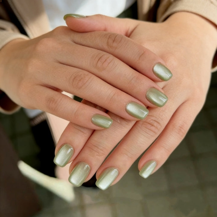 Glossy Elegant Press-On Nail Set Stornfield