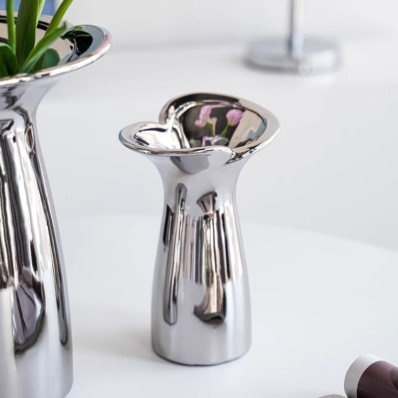Elegant and modern ceramic vase Stornfield