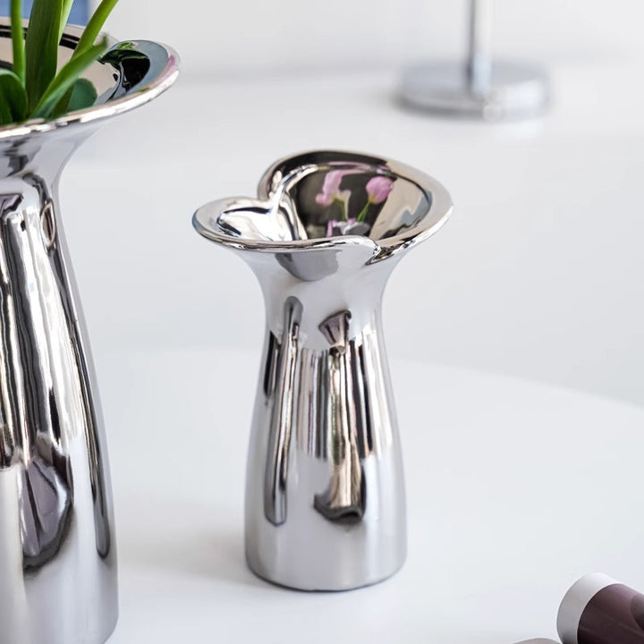 Elegant and modern ceramic vase Stornfield