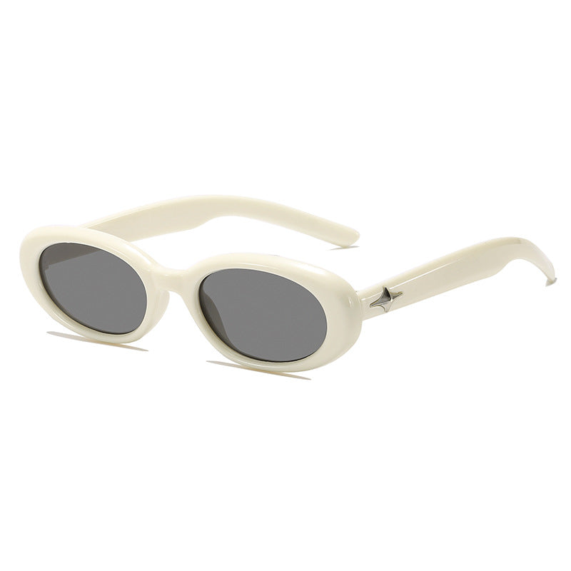 Retro-Inspired Oval Sunglasses Stornfield