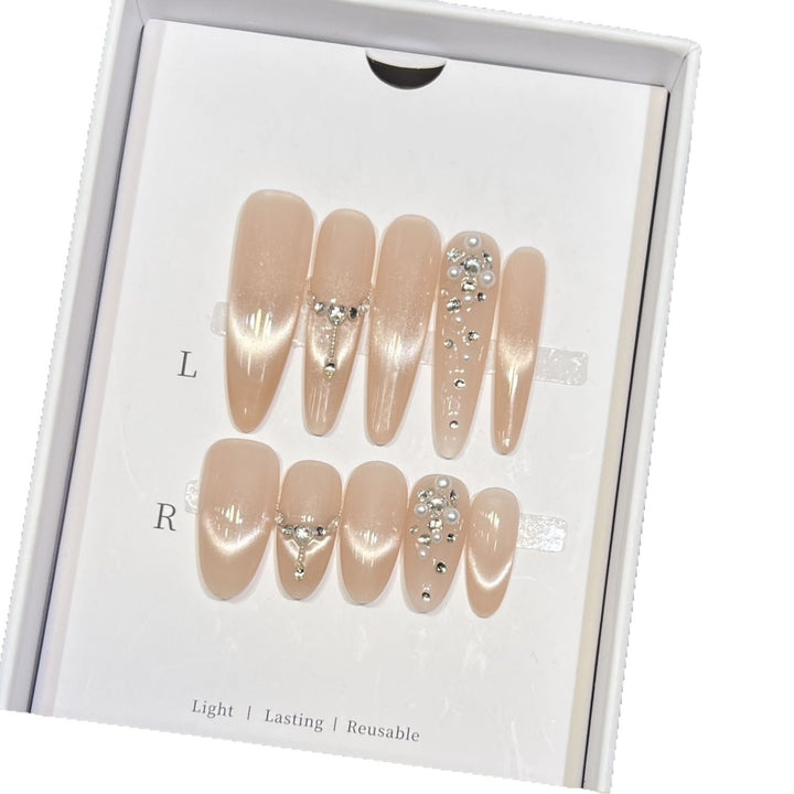 Decorative Press-On Nail Set Stornfield