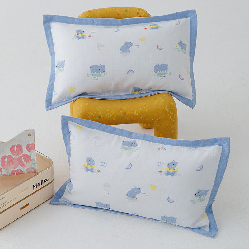 Children's pillowcase set made of breathable cotton blend with cute animal and fruit motifs