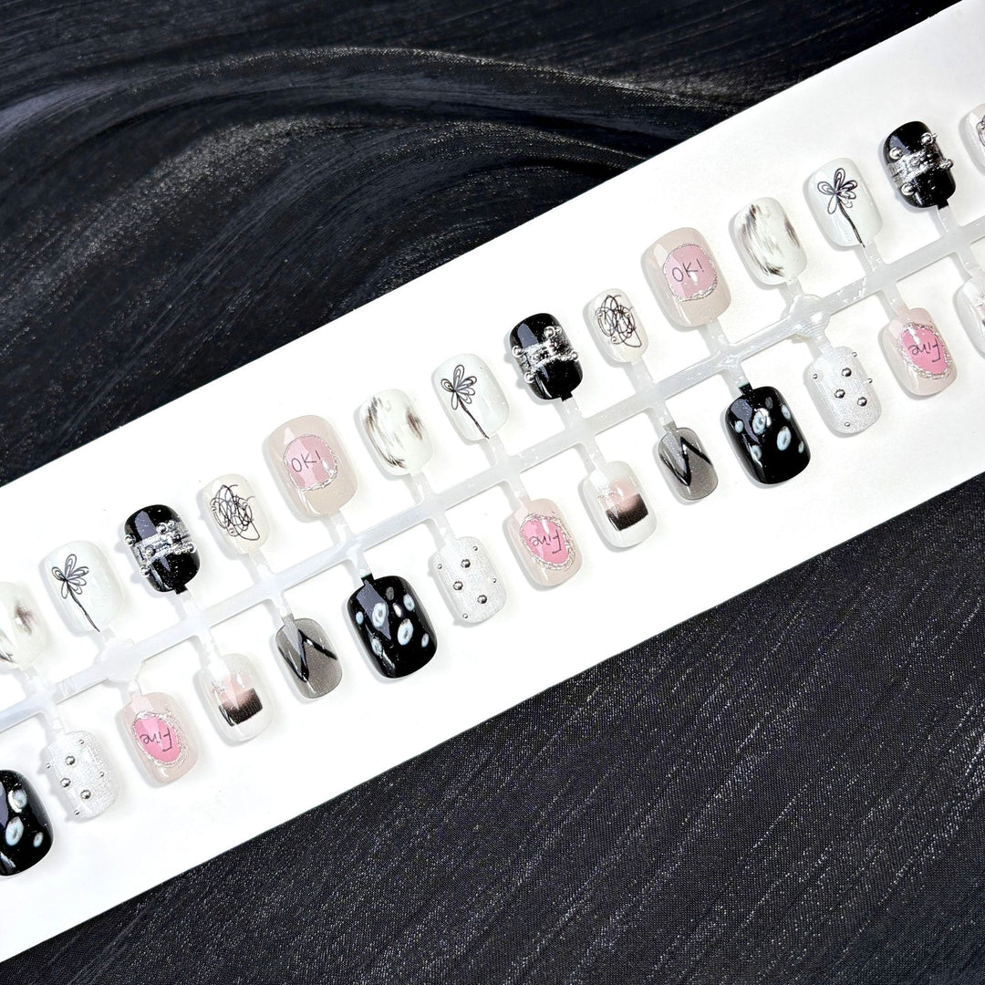 Elegant Polka Dot and Lace Press-On Nail Set