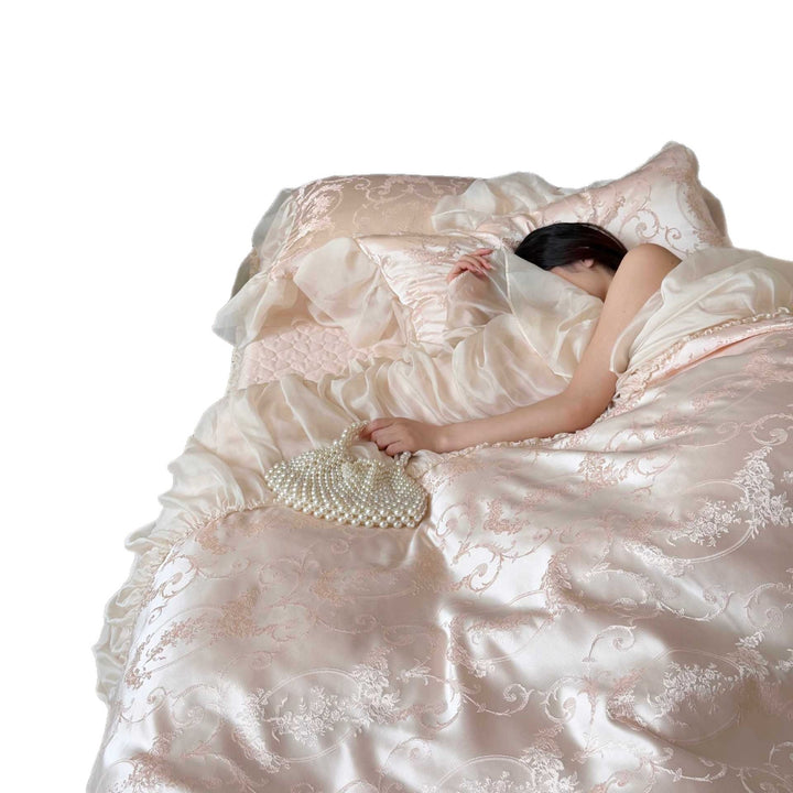 Luxurious Jacquard Satin Bedding Set with Ruffle Edges and Pillowcases