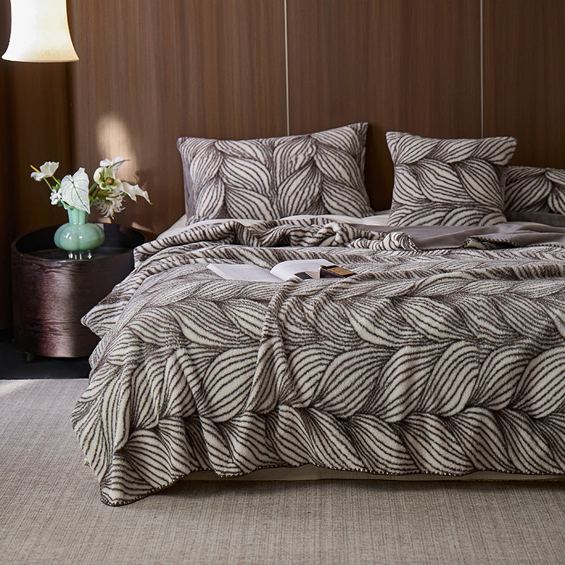 Decorative Flannel Bedspread Stornfield