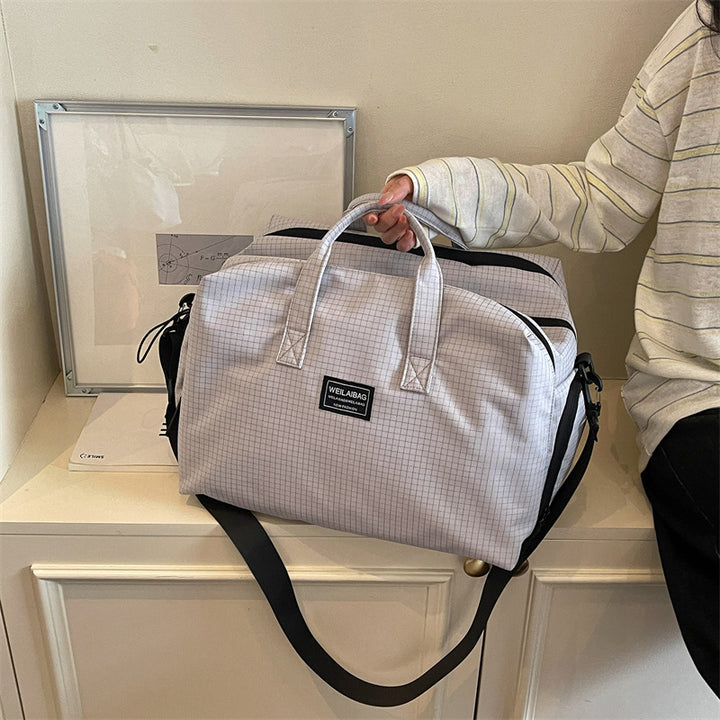 Multifunctional Travel Bag with Reinforced Carry Handle Stornfield
