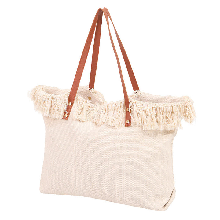 Beach bag with eye-catching fringe edge Stornfield