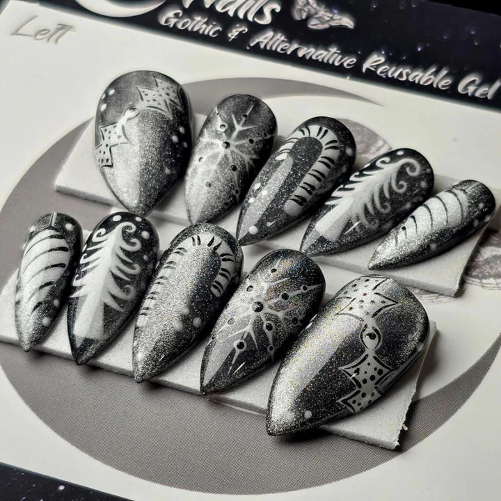 Artificial nails with festive winter design Stornfield