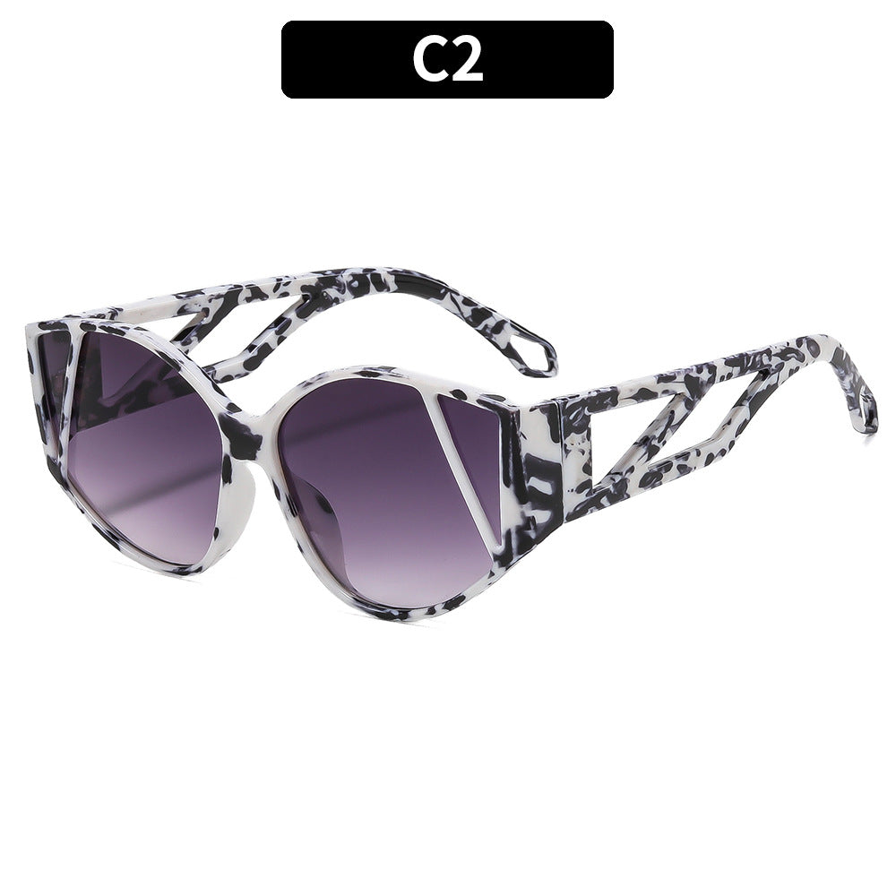 Trendy Cat-Eye Sunglasses with Decorative Geometric Accents