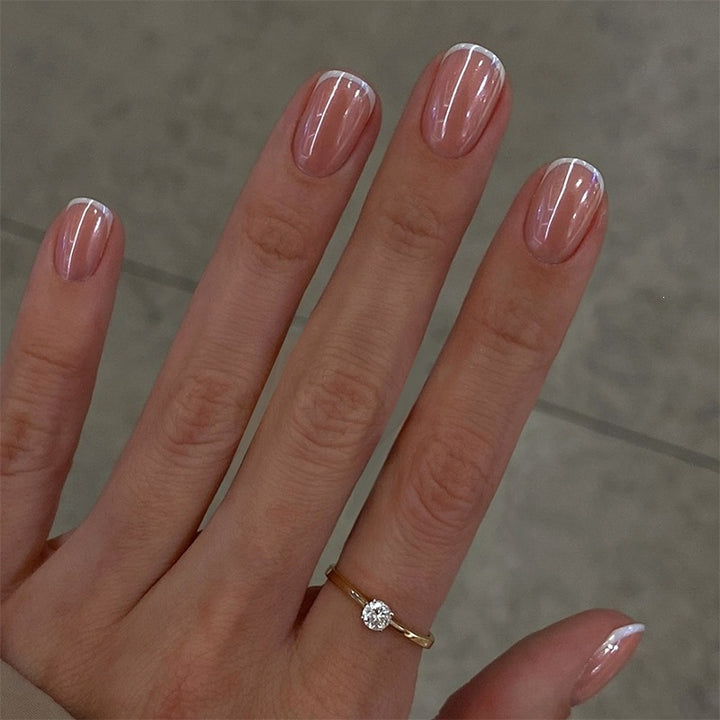 Artificial nail set with gentle petal finish and flexible fit Stornfield