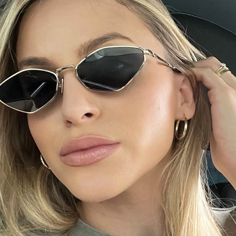 Women's geometric sunglasses with fine metal frame and UV protection Stornfield