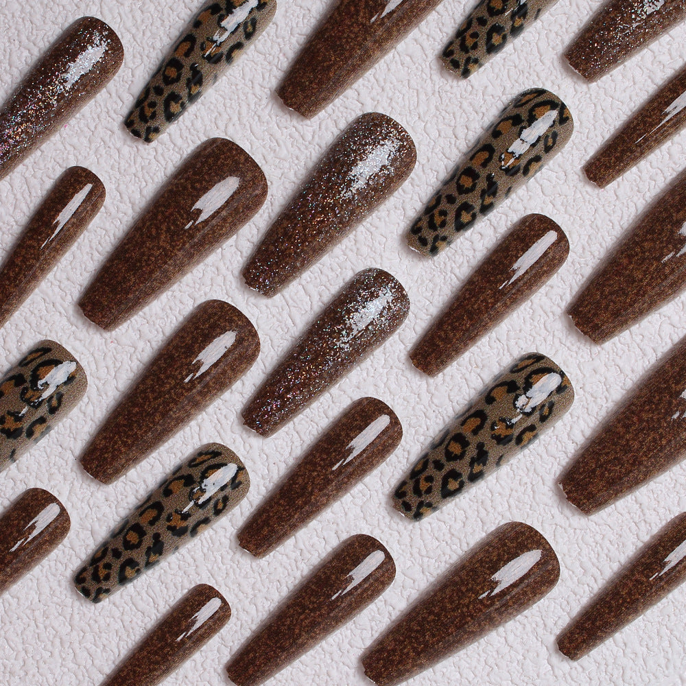 Trendy Press-On Nail Set Stornfield