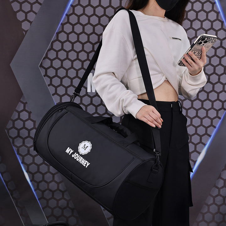 Multifunctional Travel Bag with Spacious Interior and Versatile Carrying Options Stornfield