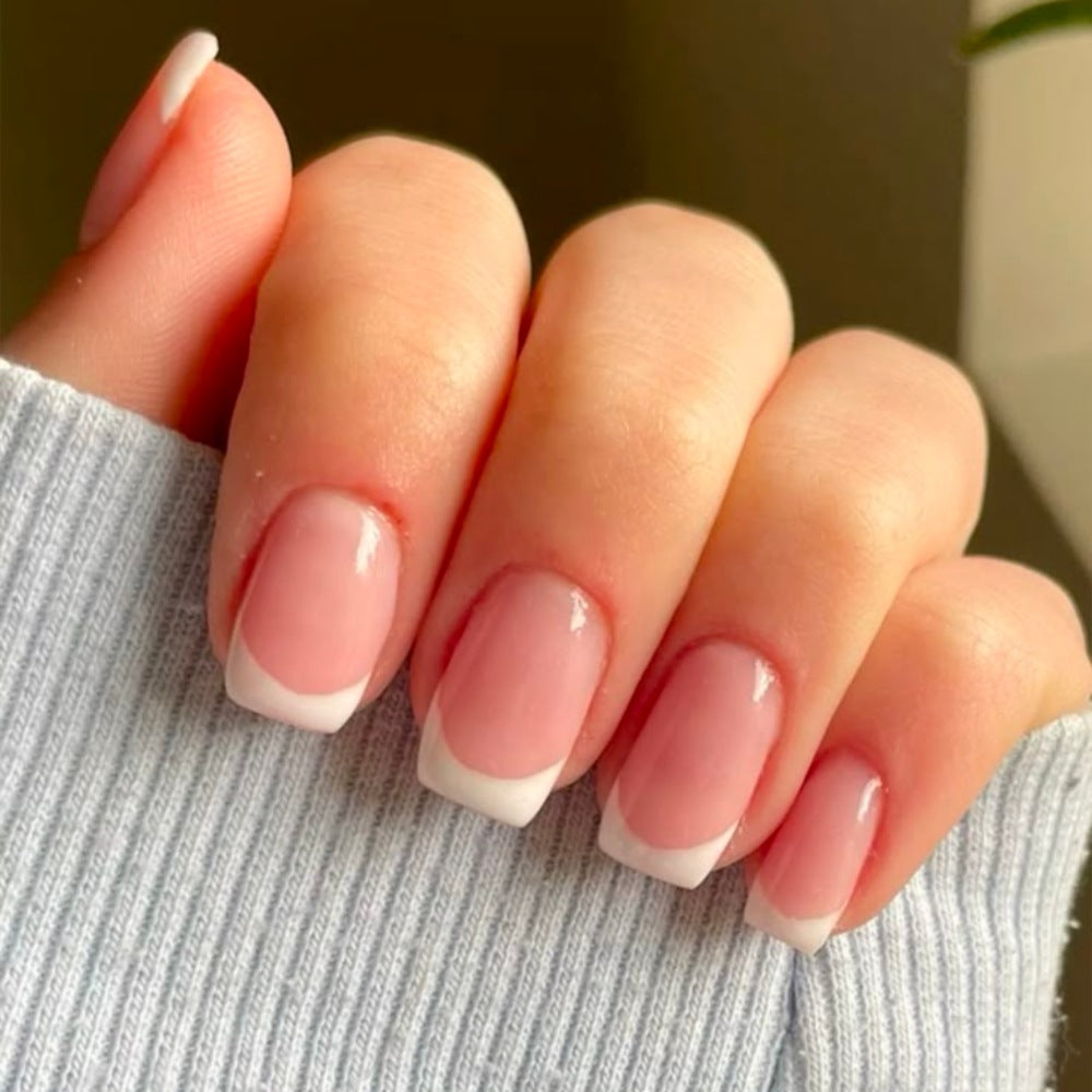 Festive Seasonal Nail Art Enhancements