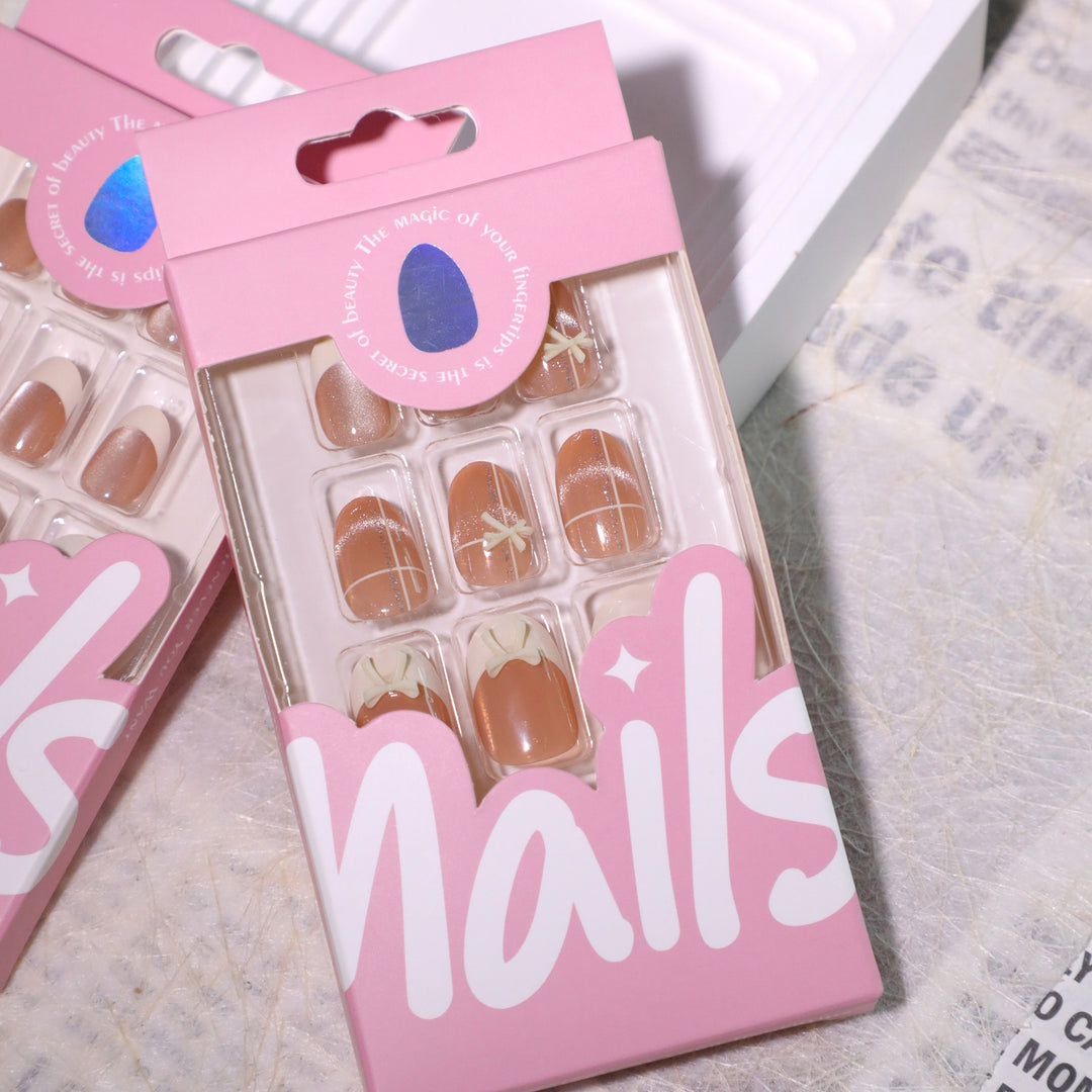 Elegant Artificial Nail Art with Delicate Floral Designs Stornfield