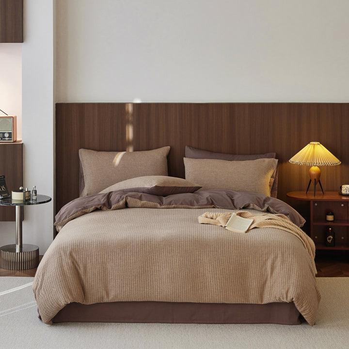 Finely striped cotton satin bedding set with reversible function and extra soft feel