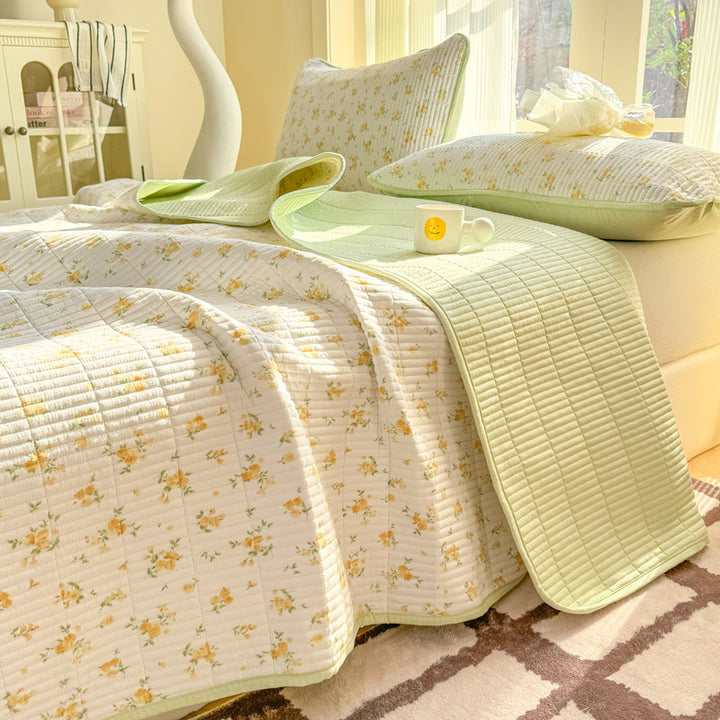 Heart Pattern Quilted Bedspread