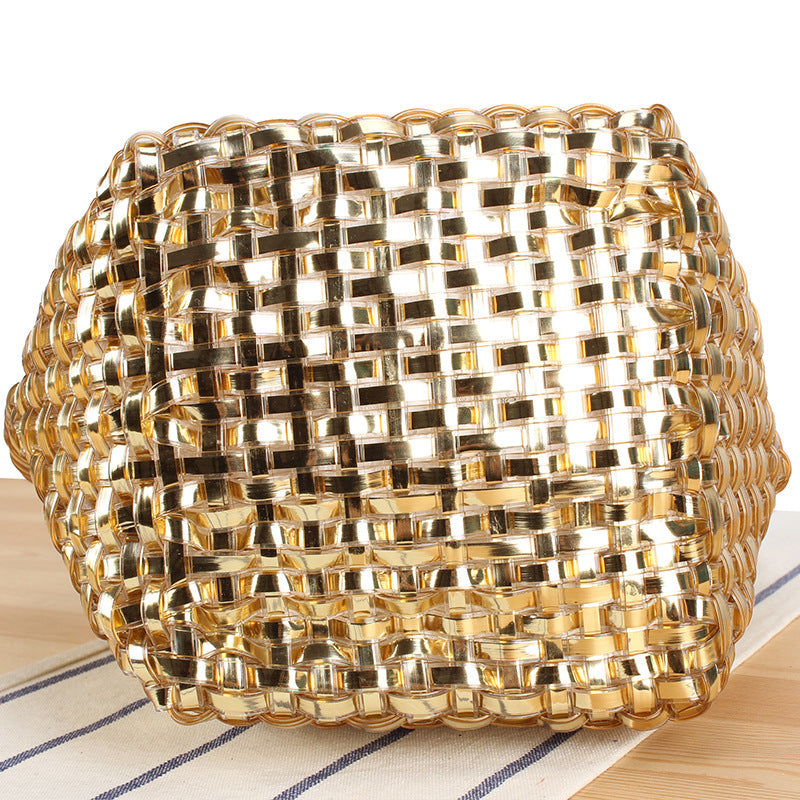 Playful basket bag with unique pendant Stornfield