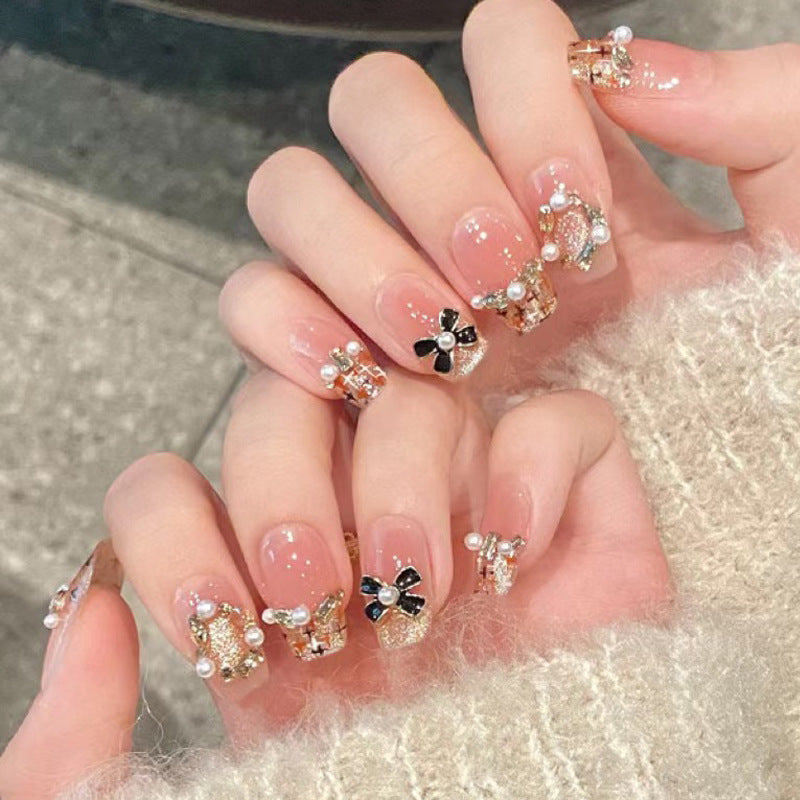Decorative Floral Embellished Press-On Nails Stornfield