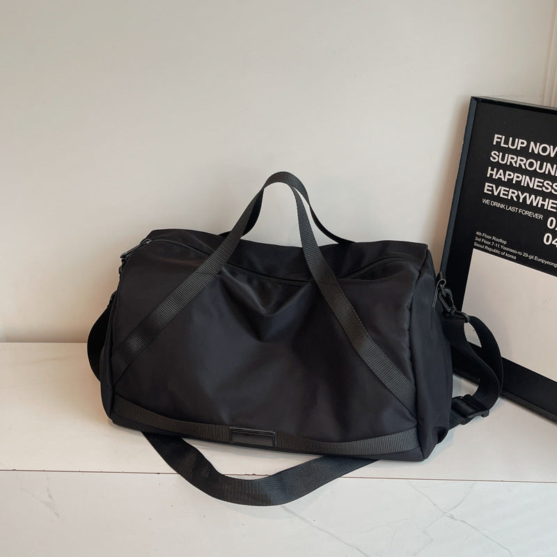 Leisure travel bag with multiple inner compartments Stornfield