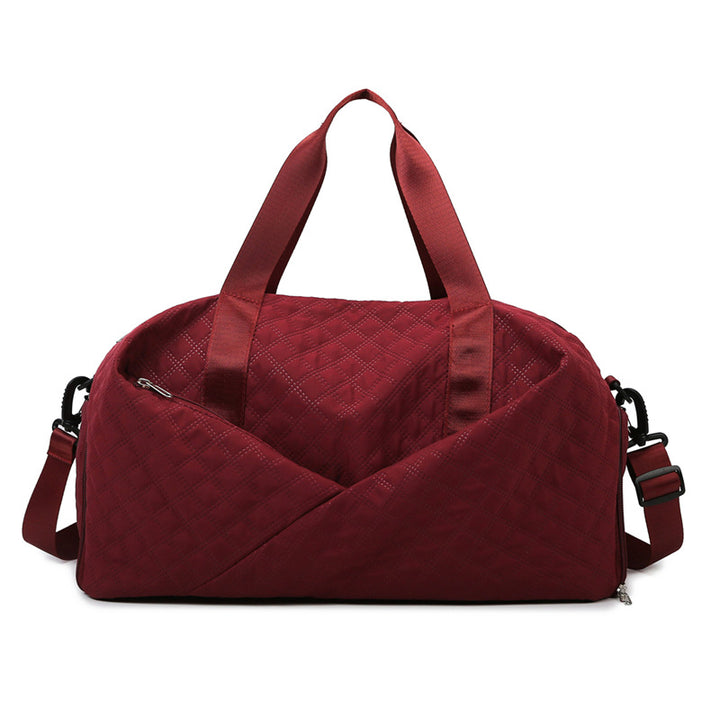 Sporty travel bag with elegant quilted pattern Stornfield