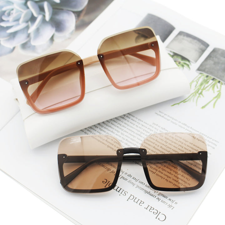 Women’s square sunglasses with extravagant leopard pattern Stornfield