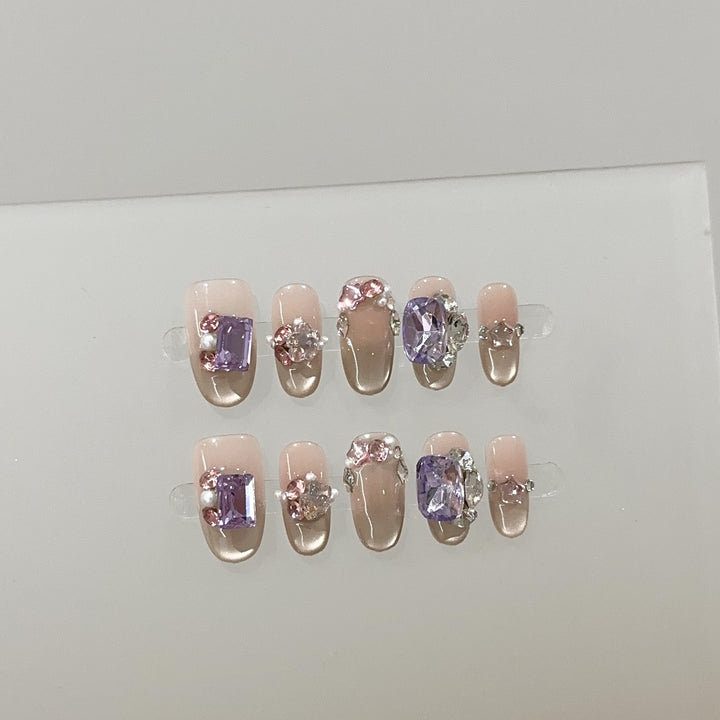 Elegant Rhinestone-Embellished Press-On Nails