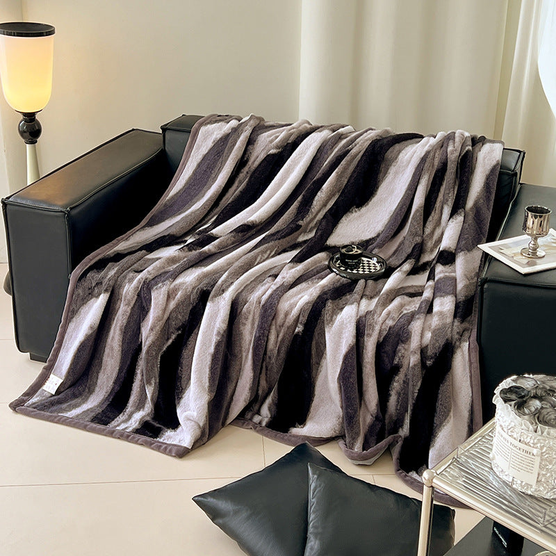 Cozy and Stylish Throw Blanket