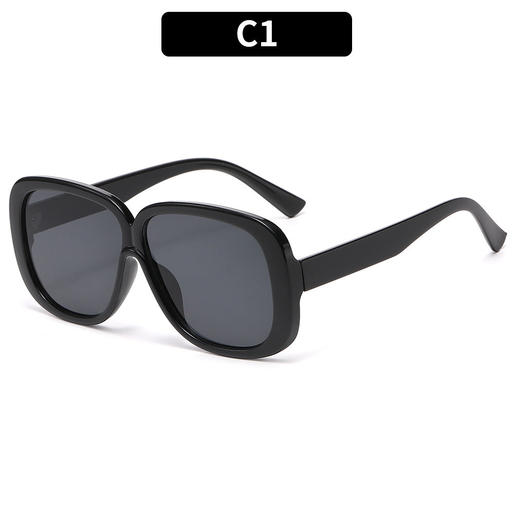 Oversized Retro-Inspired Square Sunglasses