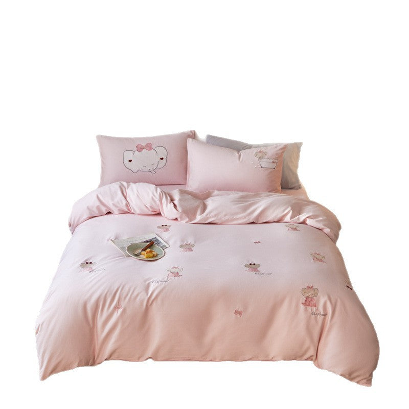 Children's bedding set with embroidered elephant motifs and soft cotton satin