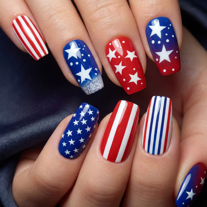 Artificial nails with patriotic star and stripe design Stornfield