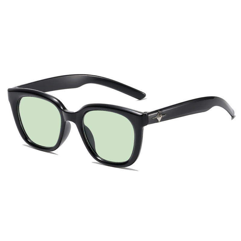 Fashionable Oversized Sunglasses Stornfield