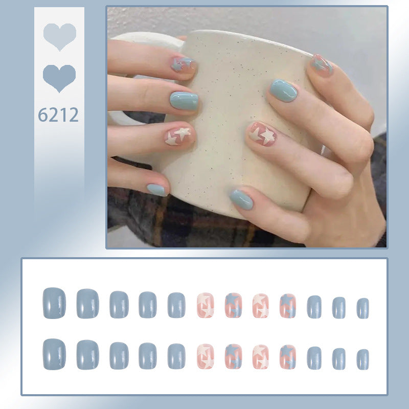 Minimalist Press-On Nail Art