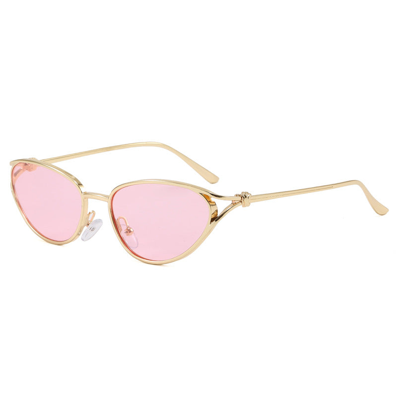 Trendy Cat-Eye Sunglasses with Metallic Frame Stornfield