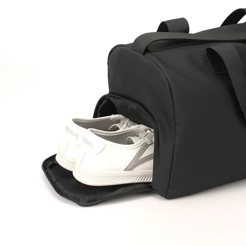Sporty travel bag with multiple compartments Stornfield