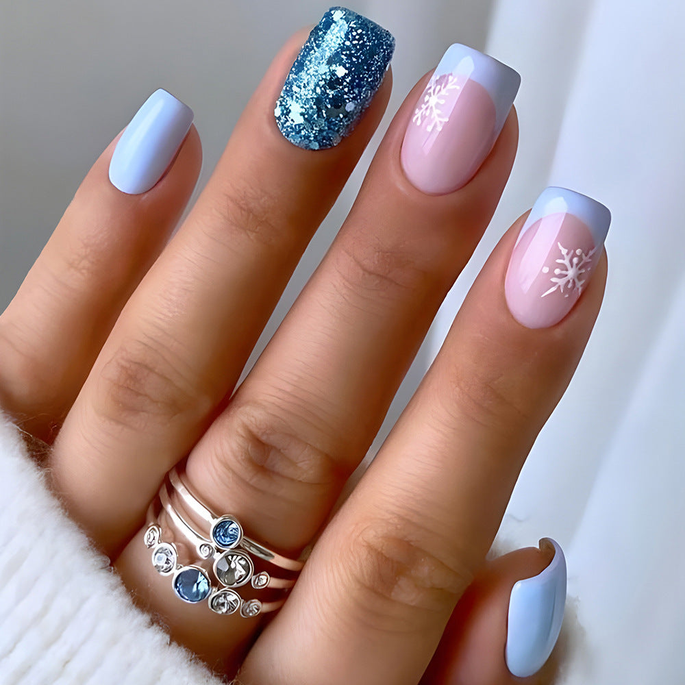 Artistic Snowflake-Embellished Nail Art Tips Stornfield