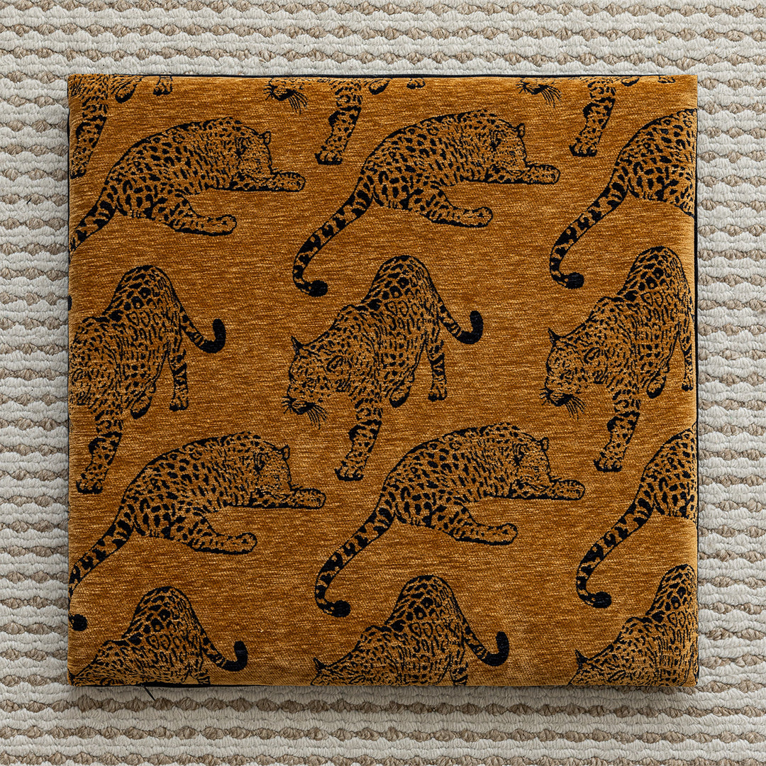 Decorative pillow with leopard pattern