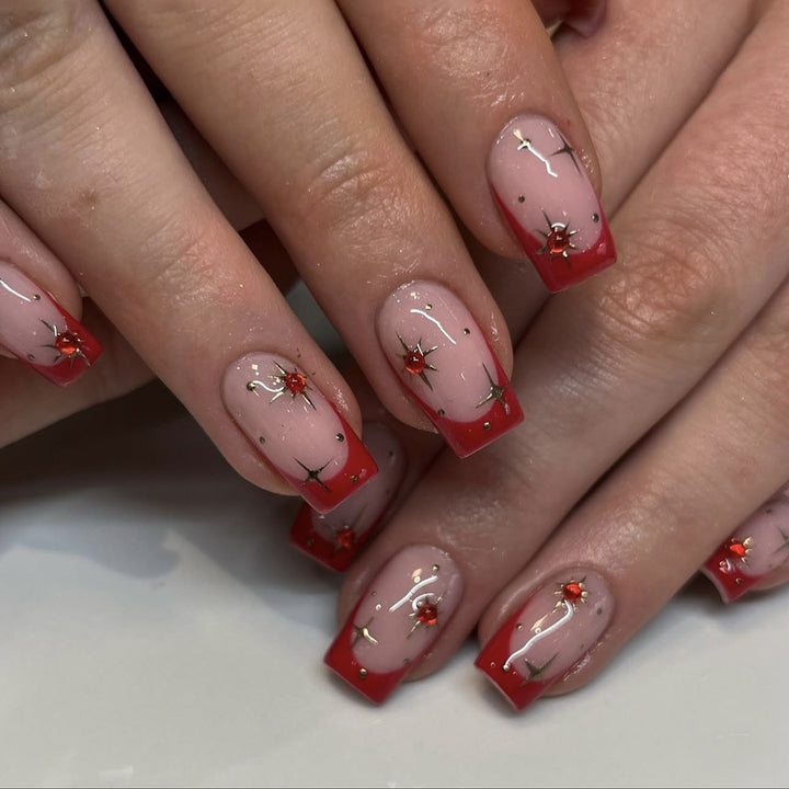 Nail set with glamorous accents Stornfield
