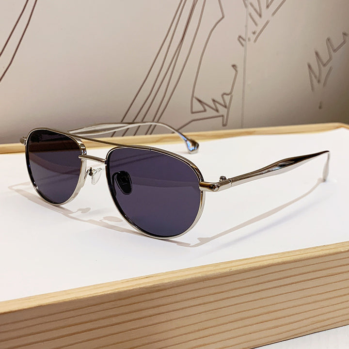 Ladies fashionable pilot sunglasses with elegant gold frame Stornfield
