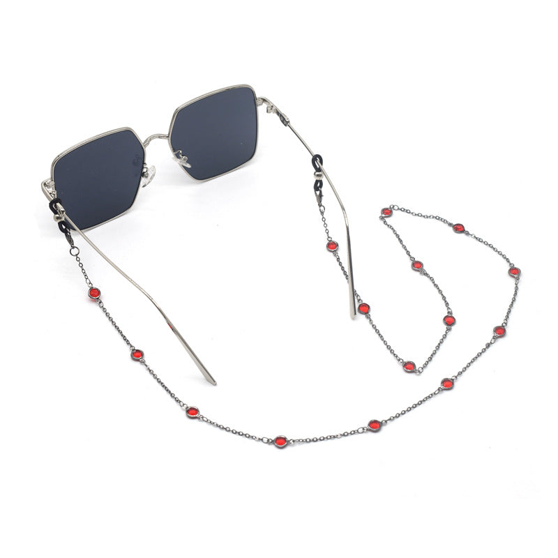 Stylish Square Sunglasses with Decorative Chain Stornfield