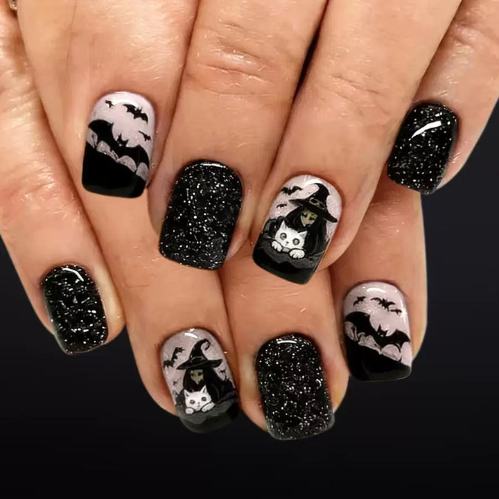 Acrylic nail set with creepy Halloween motif Stornfield