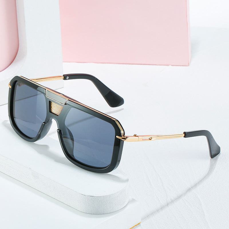 Women's fashionable corrective glasses with stylish, oversized frames Stornfield