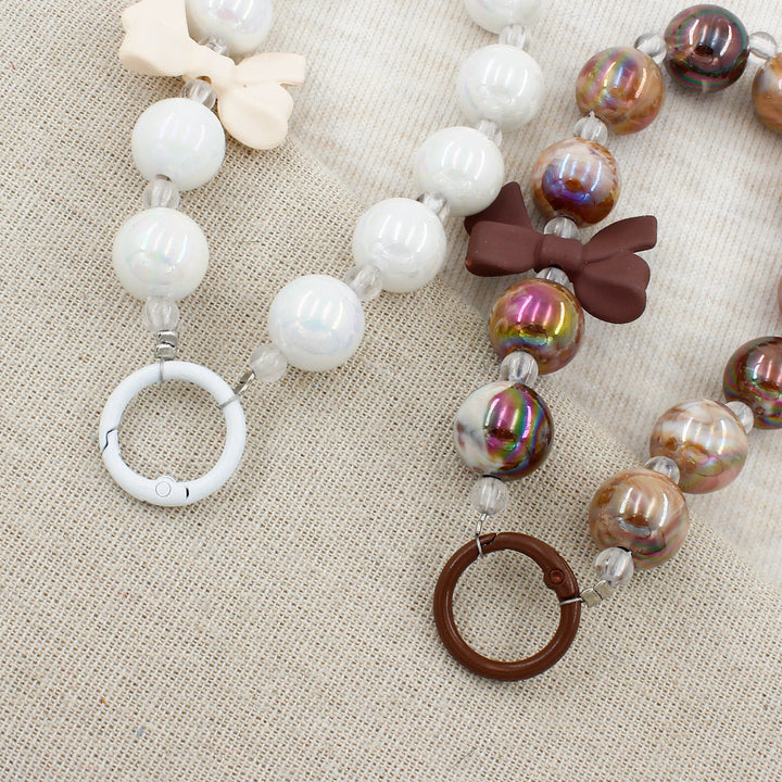 Elegant Beaded Eyewear Holder Stornfield