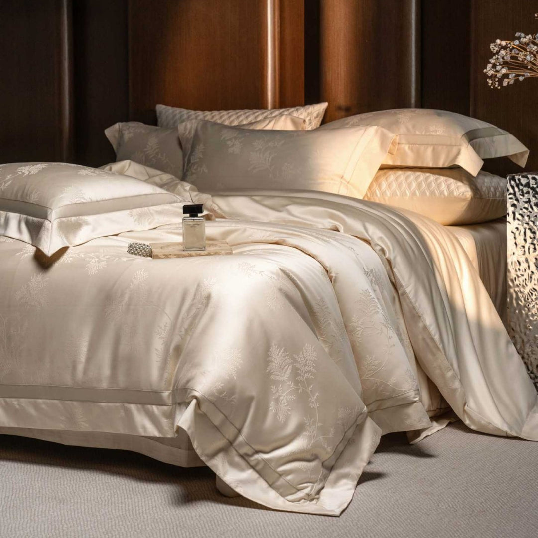 Luxury Jacquard Satin Duvet Cover Set with Botanical Embossed Weave and Oxford Pillow Shams