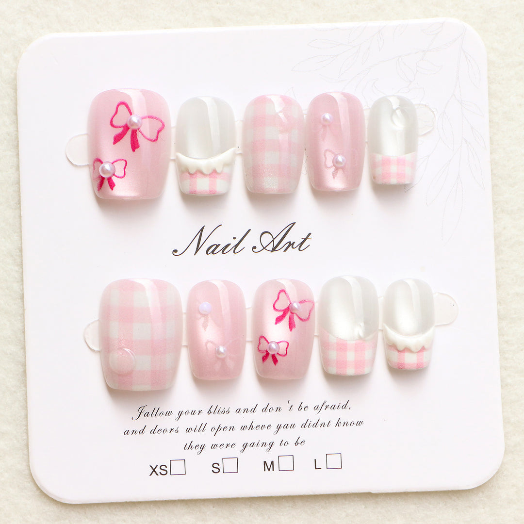 Charming Nail Art Press-On Set Stornfield