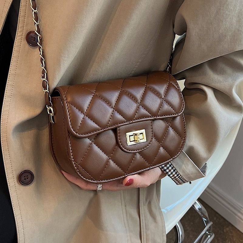 Quilted Elegance Shoulder Bag Stornfield