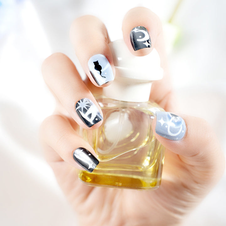 Artistic Themed Press-On Nail Set Stornfield
