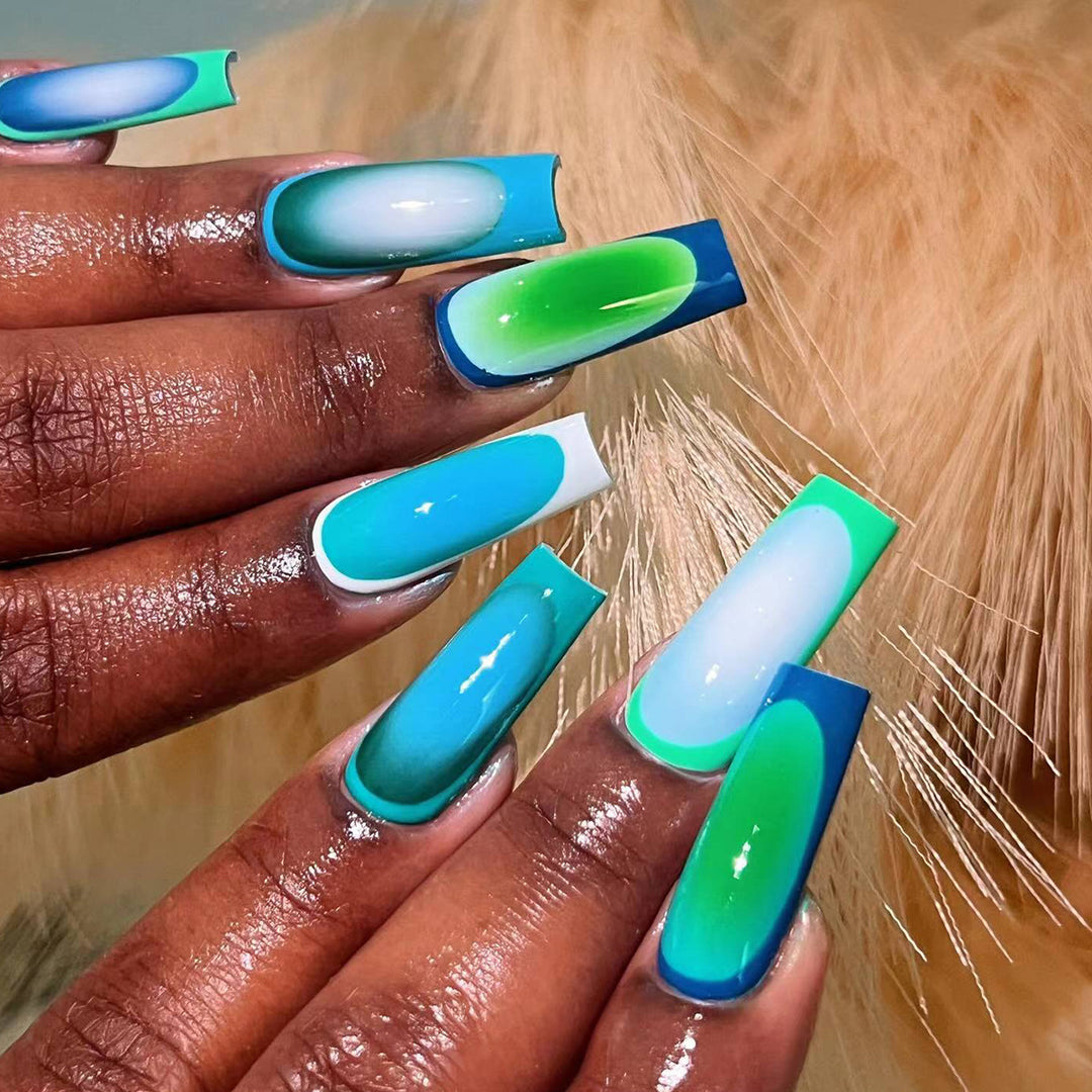 Creative gradient art nails Stornfield