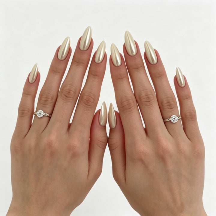Trendy and Shiny Artificial Nails Stornfield
